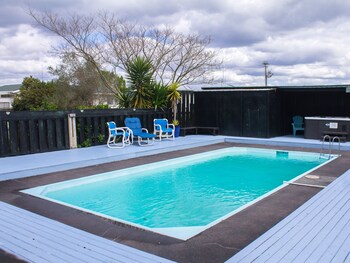 Palm Motel Waihi Featured Image