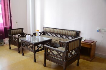 Hotel Sohandeep Living Room