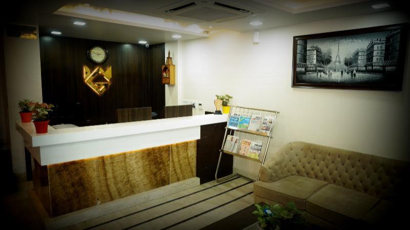 Hotel Golden Laurel Inn 