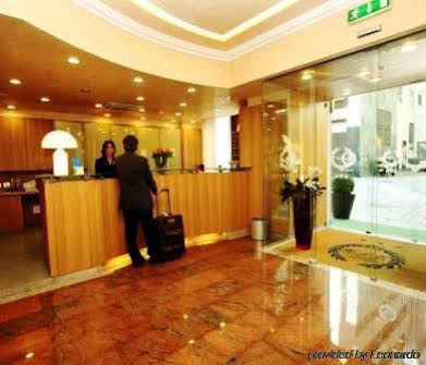 Le Petit Hotel 