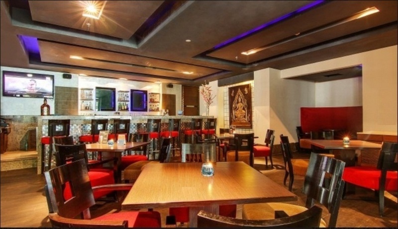 Vibe By The Lalit Traveller Bar