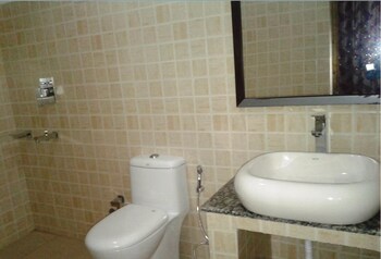 () Bathroom  () Bathroom