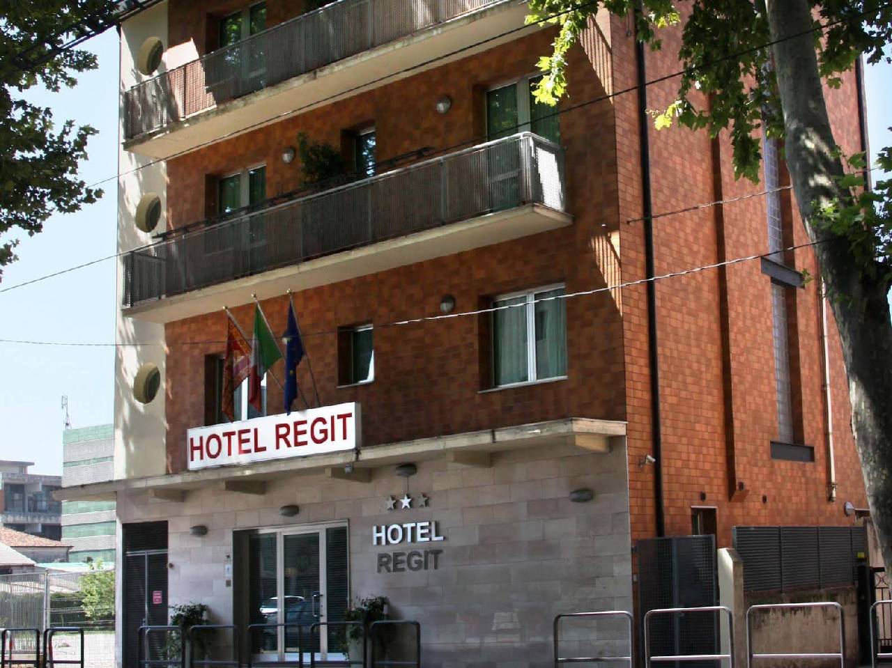 Hotel Regit 