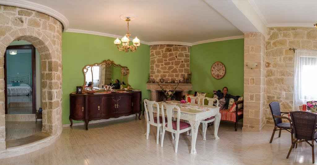 Kournas Apartments 