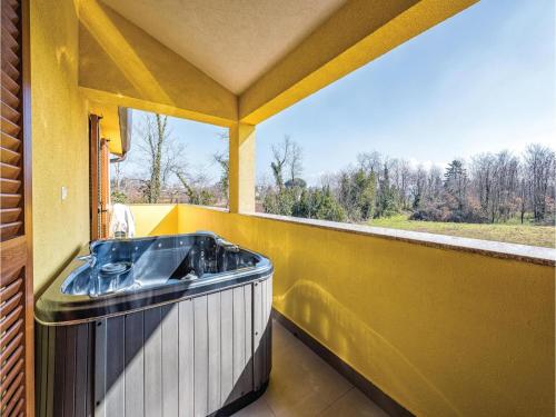 Holiday Home In Basanija 