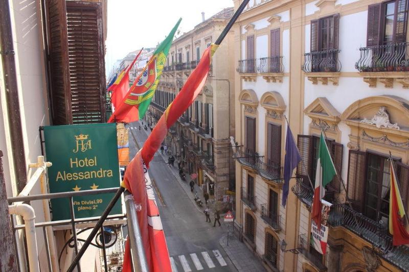 Hotel Alessandra General view