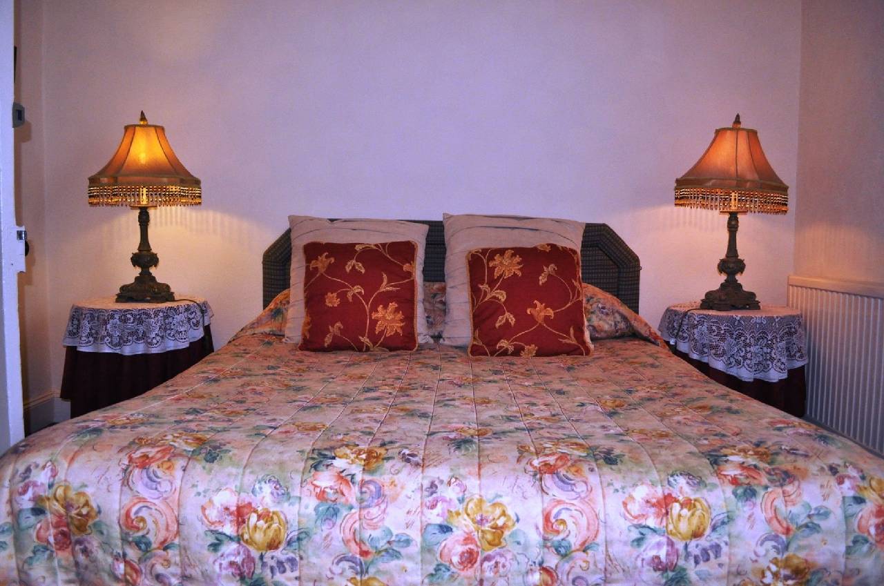 Moulin Hotel (مولین هتل) 