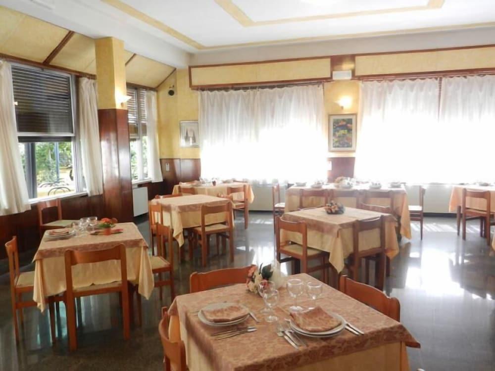 Hotel Paradiso 