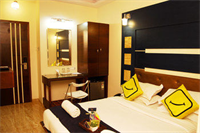 Stay Vista Rooms Near Marine Drive 