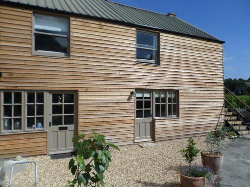 The Queen Matilda Country Inn & Rooms 