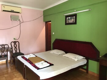 Indraprastham Tourist Home Guestroom