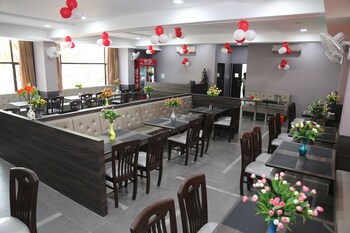 Fabhotel Dawat Inn Waluj Bk 