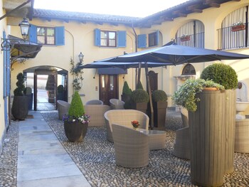 Hotel Villa Beccaris Outdoor Dining