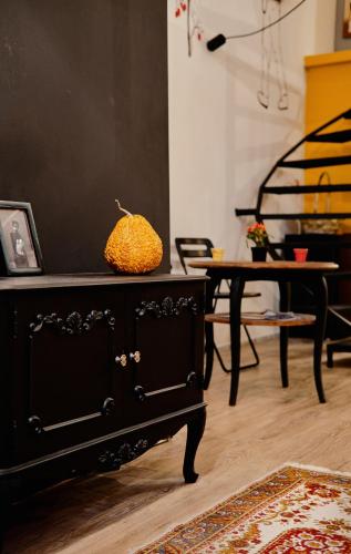 Funky Loft Hotel Description