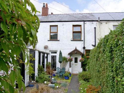 Railway Cottage Fairbourne (ریلوی كوتاج فیربورن) 