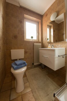 Alpenappartements Bathroom