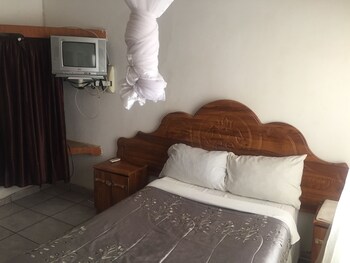 Kana Guest House Guestroom