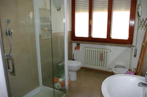 B&b Tre Conigli Sul Comò (ب&ب تر كونیگلی سول كومò) 