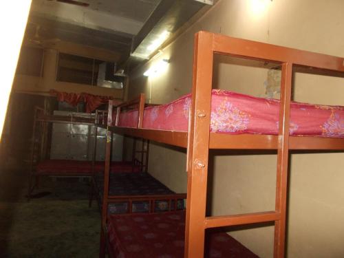 Dormitory At Ganga River (دورمیتوری ات گانگا ریور) 