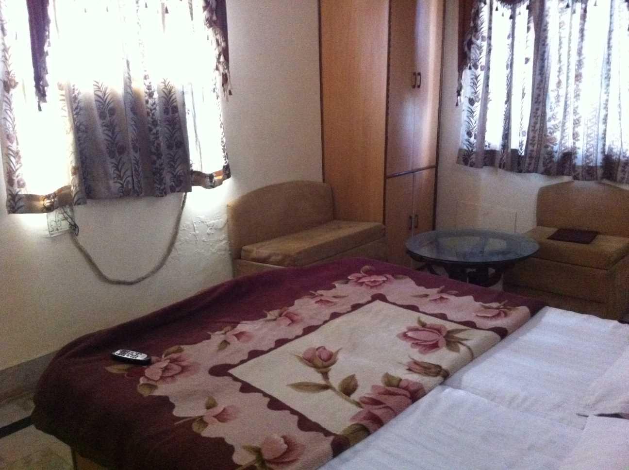 Muskan Hotel 