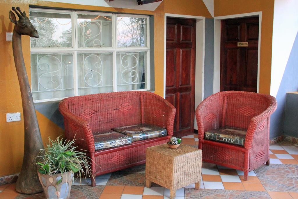 Golden Days Executive Lodge 