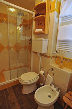 Hotel Du Grand Paradis & Wellness La Baita Bathroom