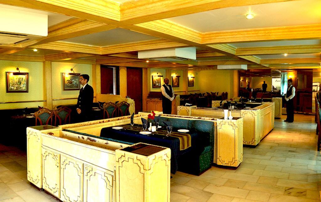 Hotel Balwas International (هتل بالواس اینترنشنال) 