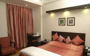 Hotel P.k. Residency Guestroom