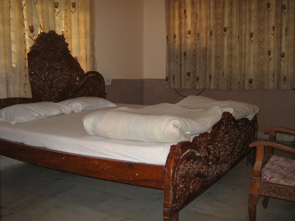 Hotel Navaratan Palace 
