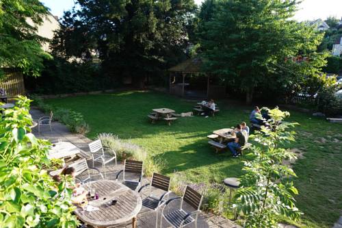 The Barge Inn 