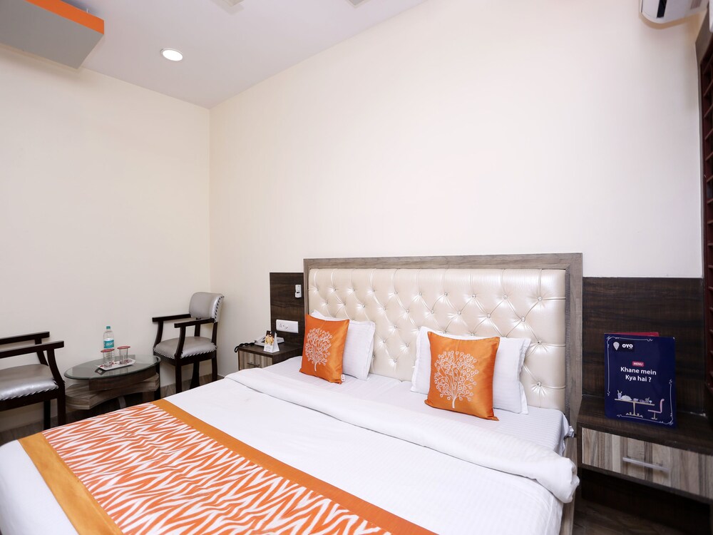 Oyo 4511 Hotel Nagpal Guestroom