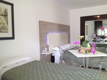 Hotel Ambrosio La Corte Guestroom