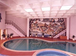 Mango Hotels Valley View 