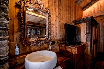Hotel Du Grand Paradis & Wellness La Baita Bathroom Sink