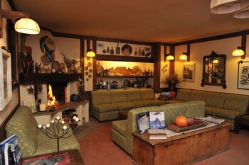Hotel Du Grand Paradis & Wellness La Baita Lobby Sitting Area