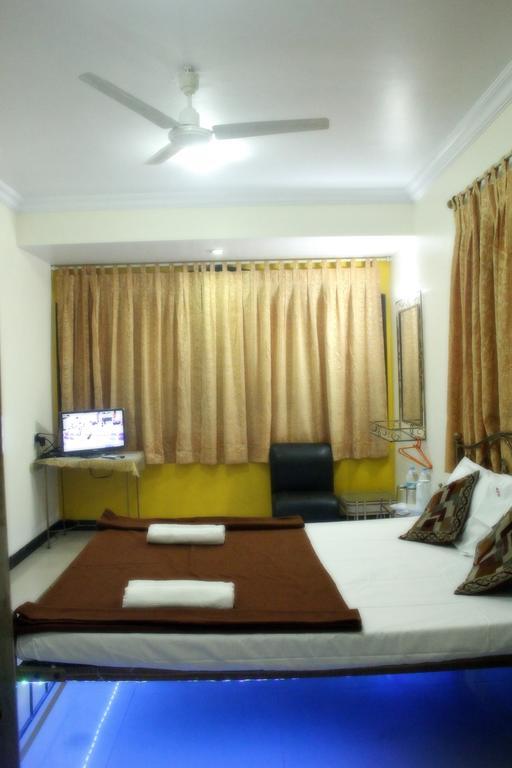Hotel Shanti Palace 
