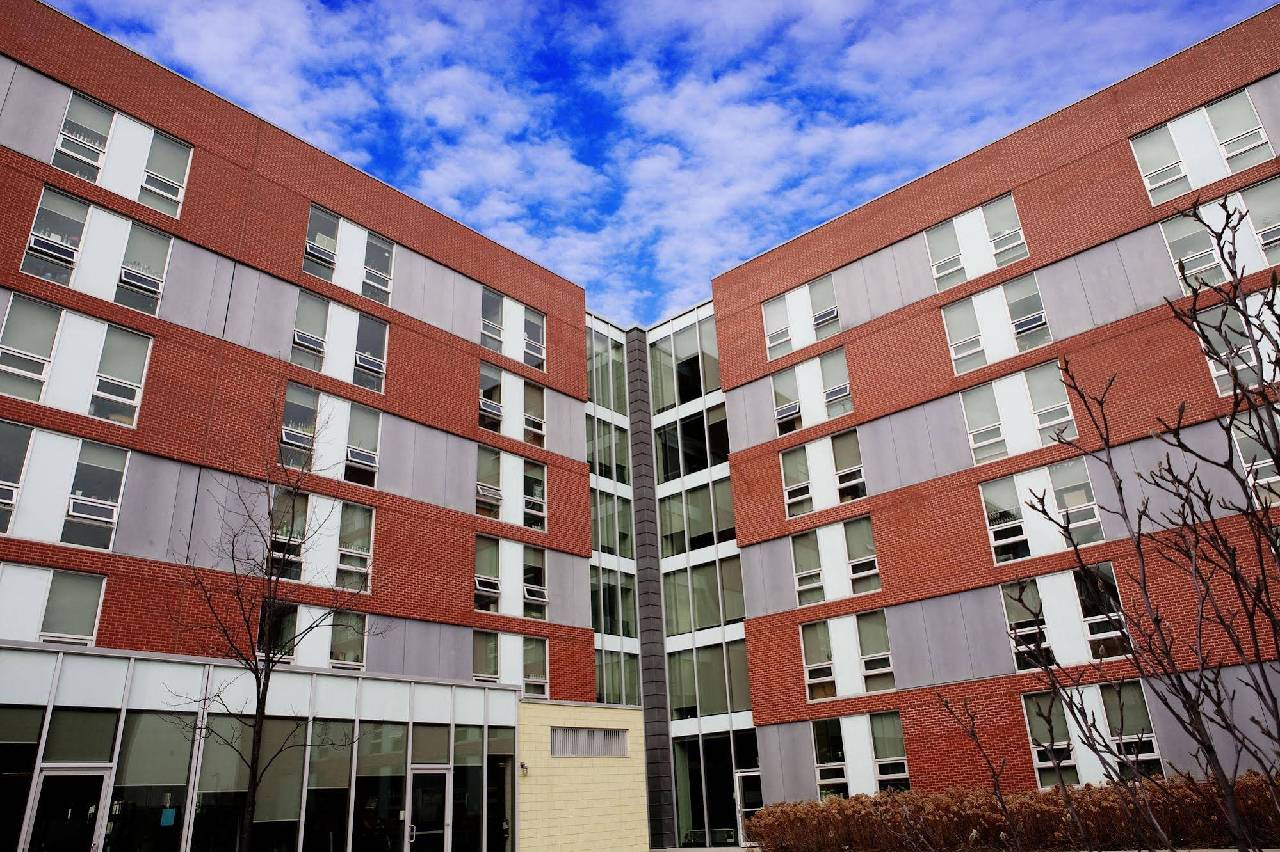 Humber College Lakeshore Campus Residence (هومبر كولج لاكشور كامپوس رزیدنس) 