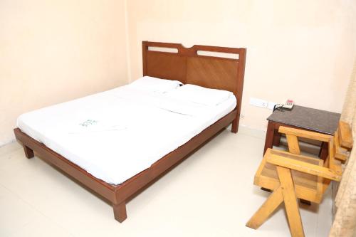 Chitra Lodge 