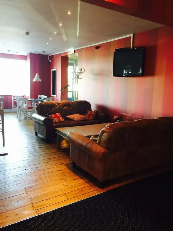 Chatsworth Hotel 