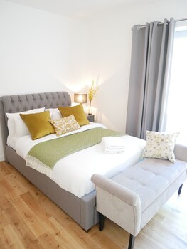 Town House Apartments Guestroom