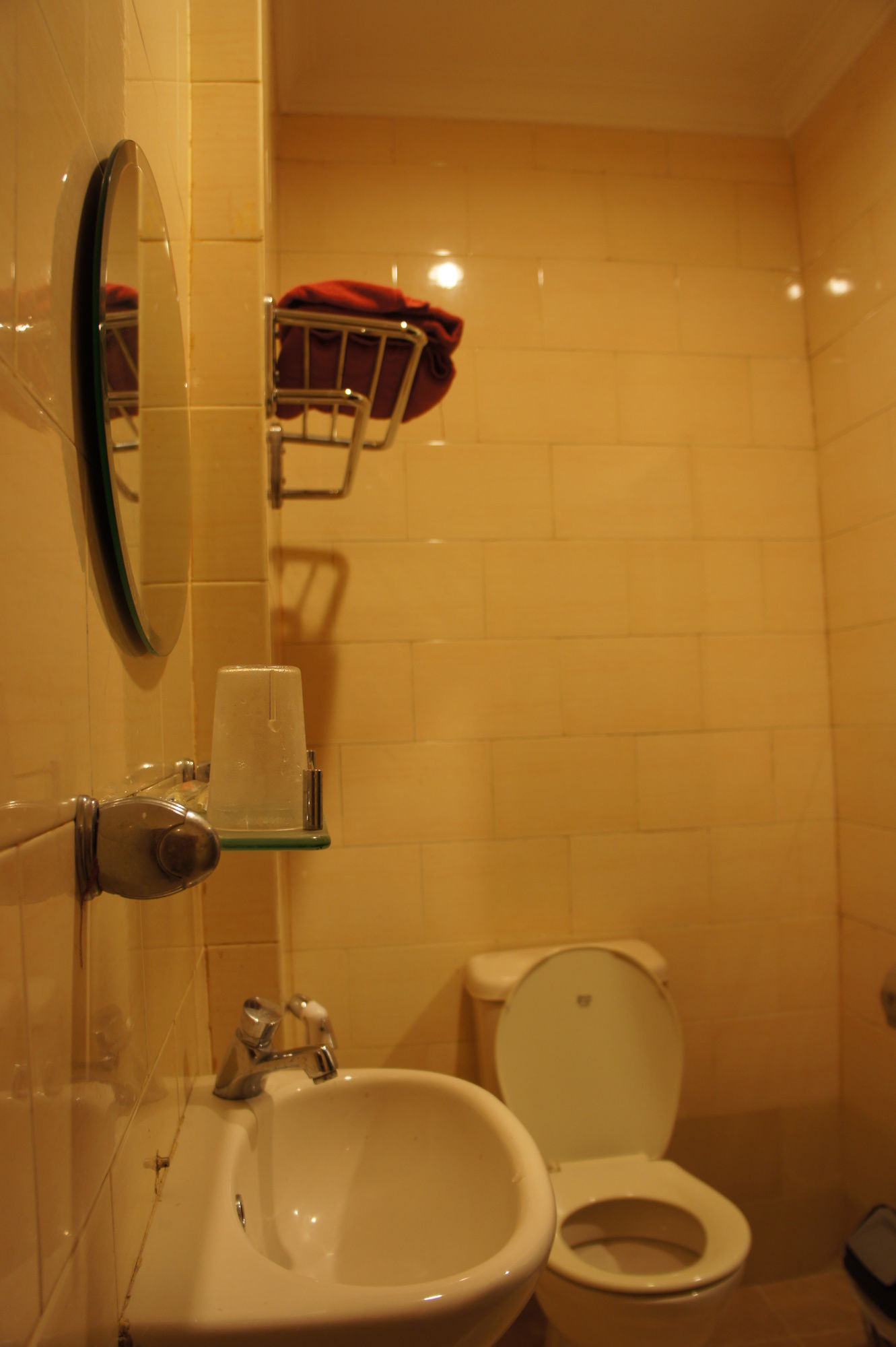 Sky View Hotel (اسکای ویو هتل) 