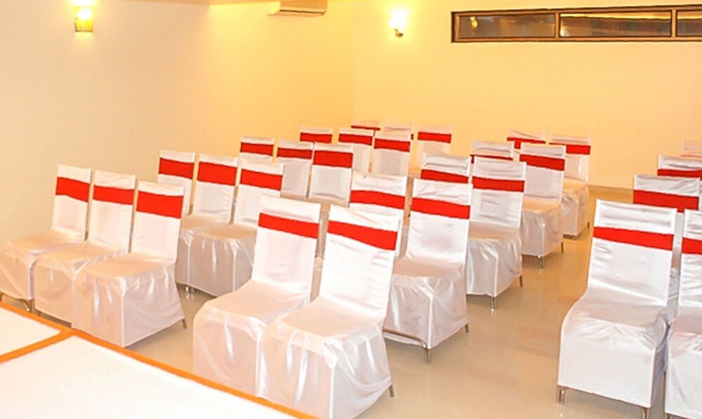 Treebo Yuvraj Banquet Hall