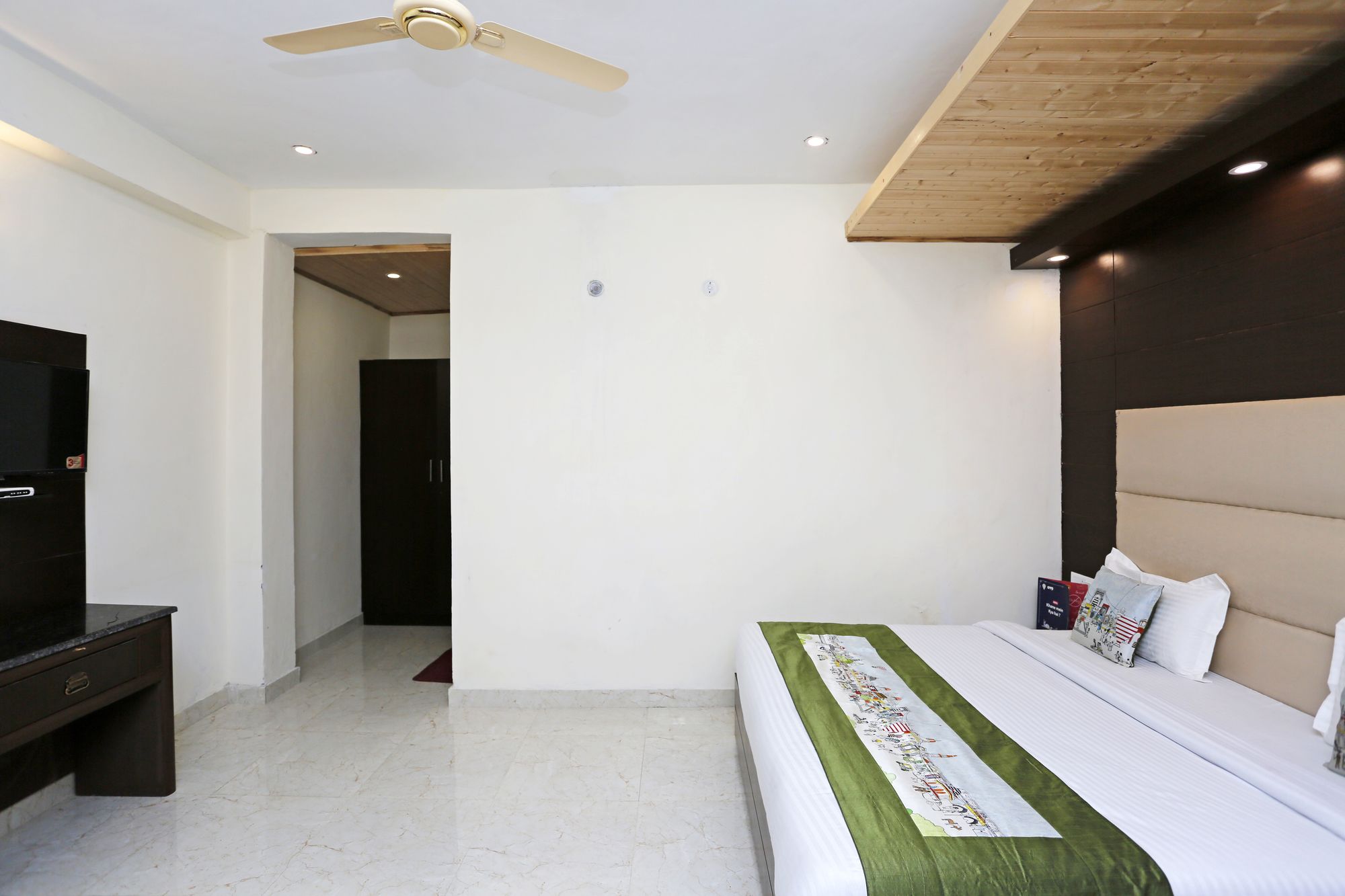 Oyo Rooms 089 Kempty Fall 