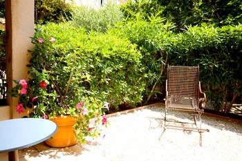 Hotel Royal Bon Repos Terrace/Patio