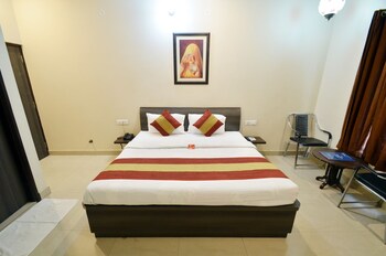Oyo Rooms 102 Amritsar Railway Station Guestroom