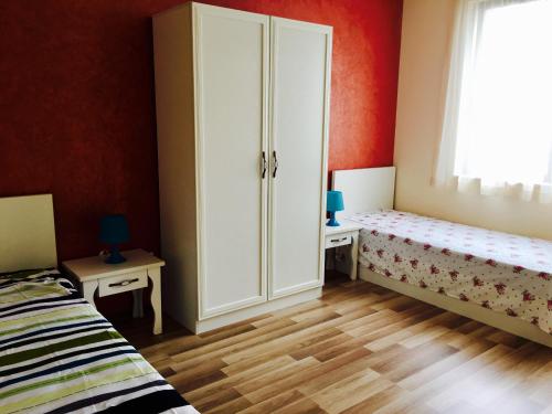 Apartment Emilia Romana (آپارتمان امیلیا رومانا) 