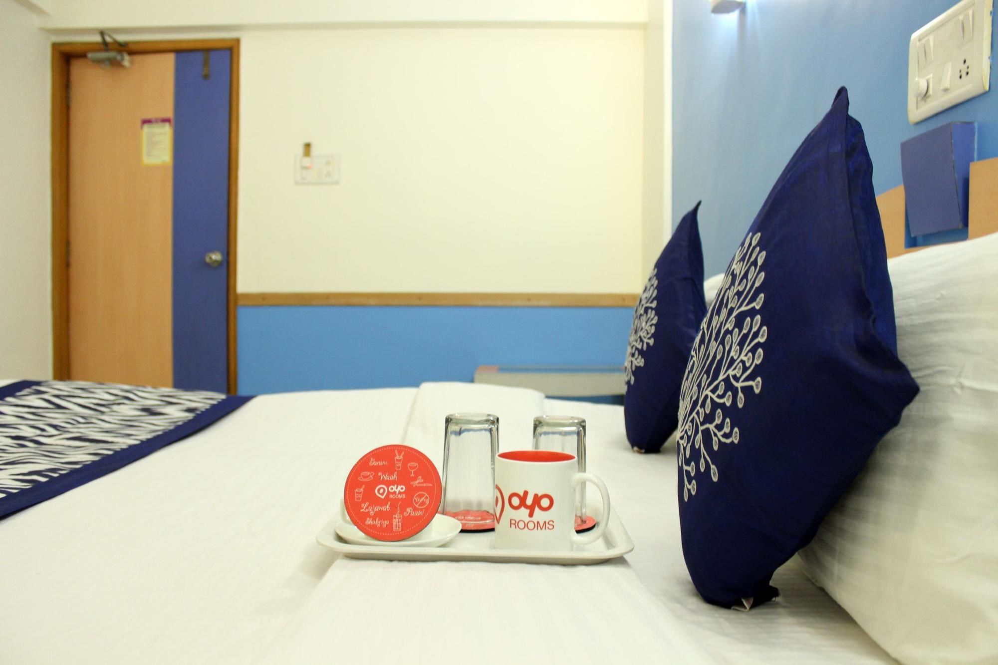 Oyo 23182 Hotel Dhammanagi Comforts 