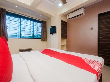 Oyo 16470 Shalimar Guestroom