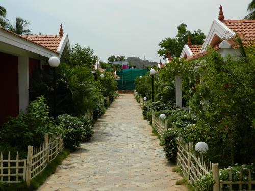 Avn Swasthya The Ayurvedic Village Resort 