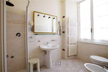 Lyric Hotel Levanto 